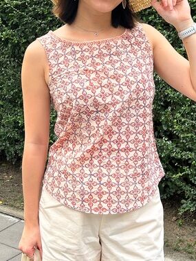 Sleeveless Printed Tank Top